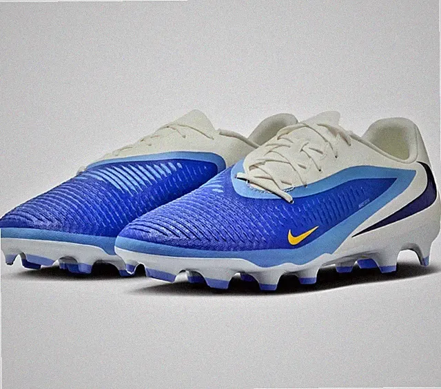 NIKE Phantom 6 Low Elite "Fear Nothing" Pack Soccer Cleats HQ2331-400 - Size 6.5