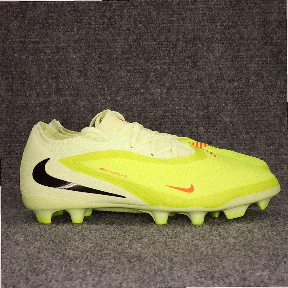 youth synthetic soccer cleats