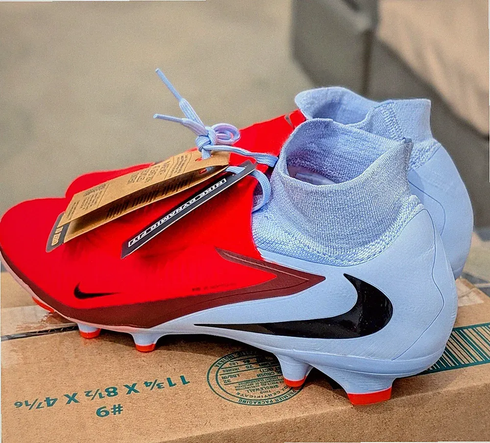 Nike Phantom 6 Pro High FG Soccer Cleats 9.5