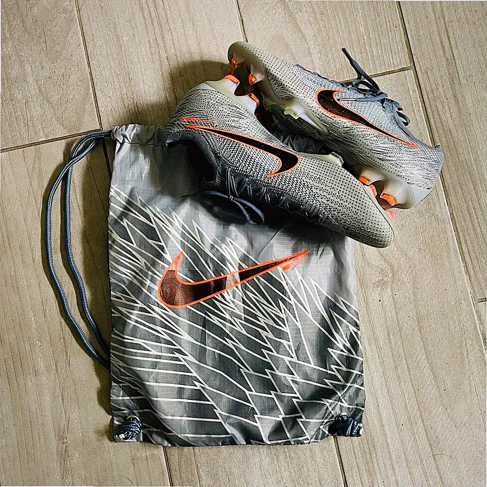 Nike Phantom Academy Flyknit ACC Unisex Soccer Cleats Gray/Orange size 12