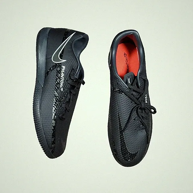 Nike Phantom GT2 Academy Indoor Soccer Cleats Men's Size 9 Black New DC0765-001