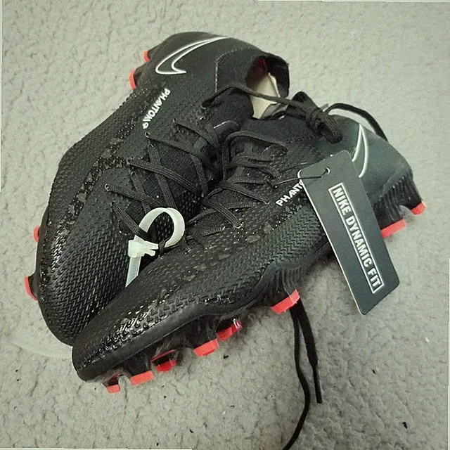 Nike Phantom GT2 Dynamic Fit Soccer Cleats Youth 4Y Black Red DC0759-001 FG