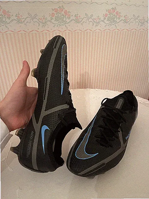 Nike Phantom GT2 Eite Cleats soccer cleats football boots Size 11 Black Blue