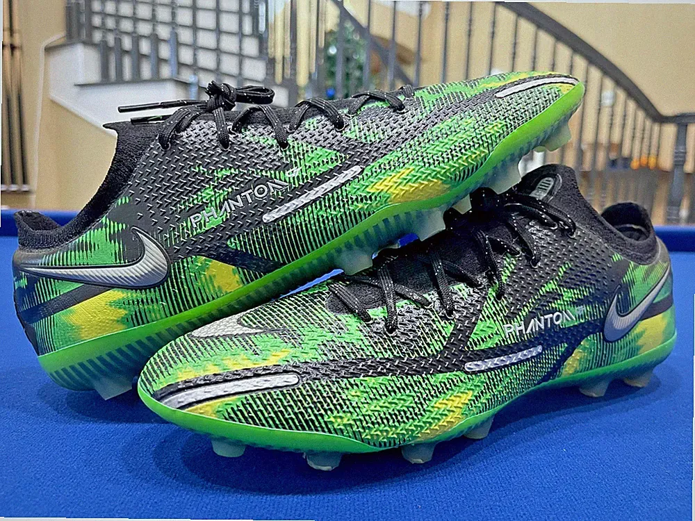 Nike Phantom GT2 Elite SW AG-Pro Shockwave Pack Size 11 Soccer Cleats