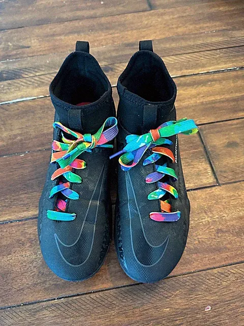 Nike Phantom GT2 Pro DF FG Black Cleats Size 3.5, these are in great condition