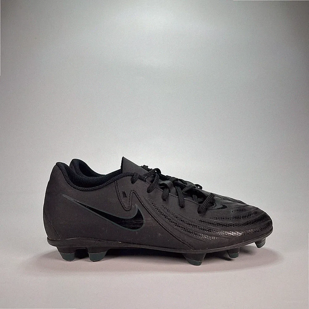Nike Phantom GX 2 Club FG/MG Black Lace Up Soccer Cleats FJ2557-002 Youth Sz 6.5