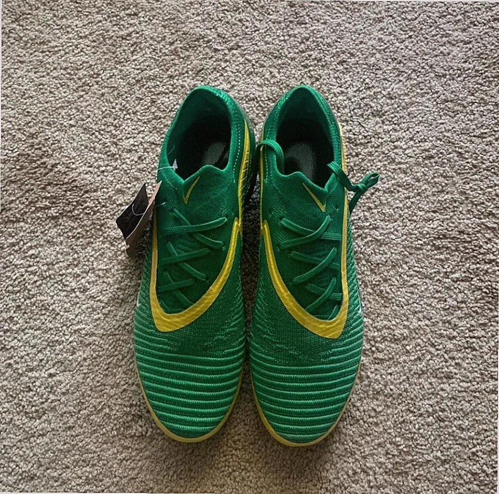 Nike Phantom GX 2 Elite FG Soccer Cleats - Gorge Green/Volt Size 10