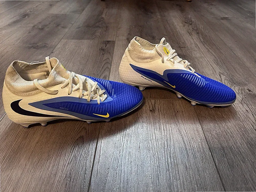 Nike Phantom GX Academy DF FG Soccer Cleats White Blue Yellow Youth Size [4.5]