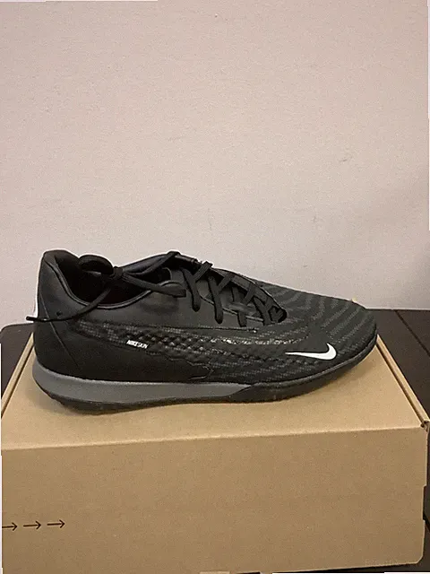 Nike Phantom GX Academy IC Indoor - Men’s 8 Women’s 9.5 NEW