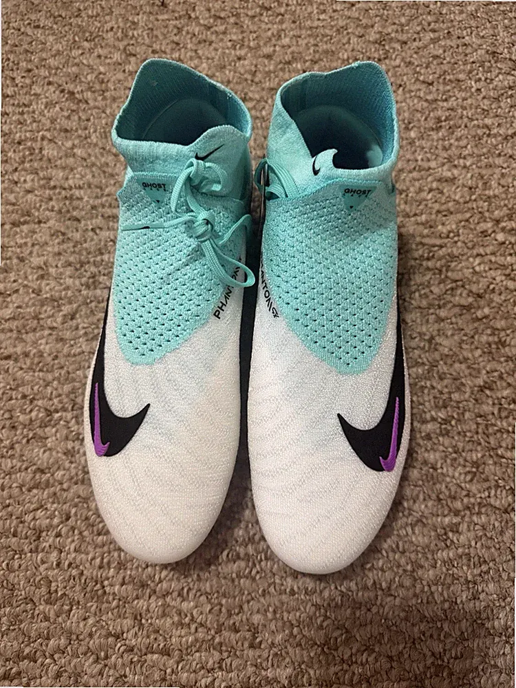 Nike Phantom GX Elite SG White blue soccer cleats US 8.5, soft ground