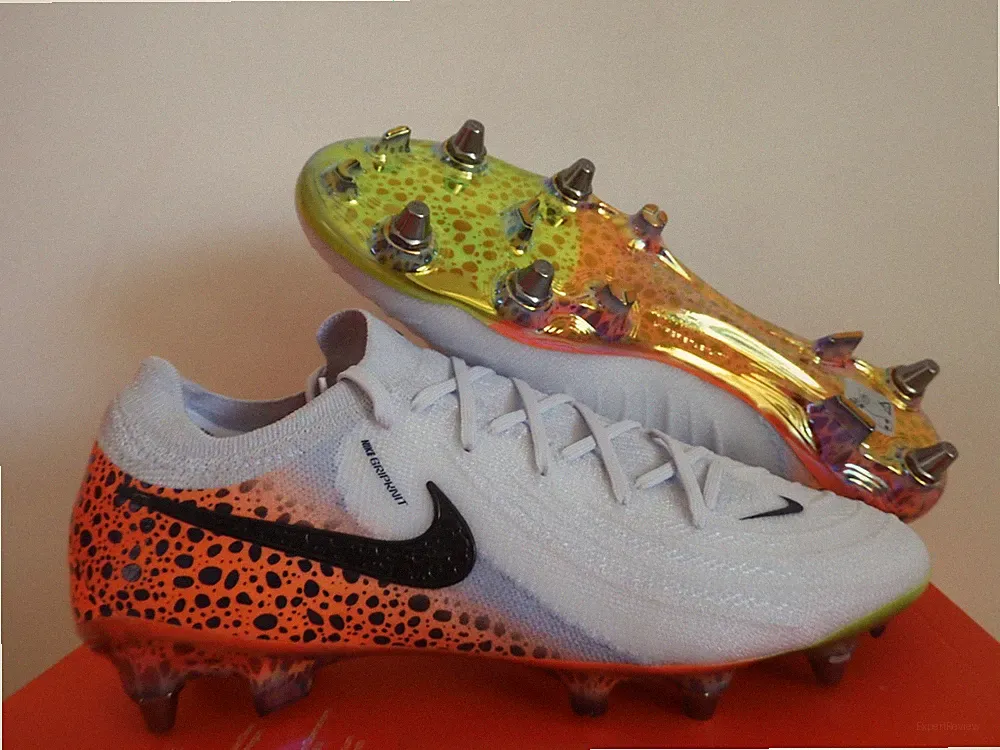 Nike Phantom GX II Elite SG Pro Soccer Cleats Safari Multi Sz 9 [HF4835-900]