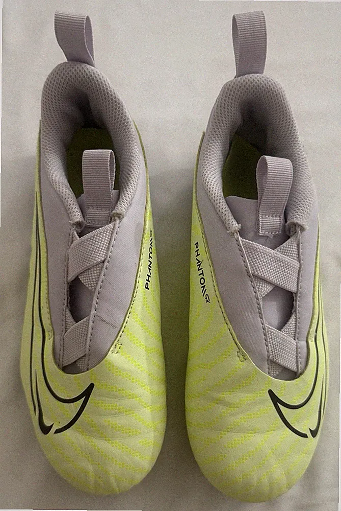 Nike Phantom GX Kids Soccer Cleats Size 2.5Y Yellow FG Slip On Youth