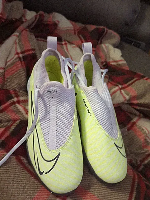 Nike Phantom GX Soccer Cleat Shoes Youth Size 2.5Y Ghost Lace FG