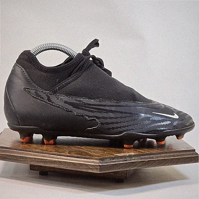 Nike Phantom GX Soccer Shoes Mens Size 6.5 Black Firm Ground Cleats DD9482-010