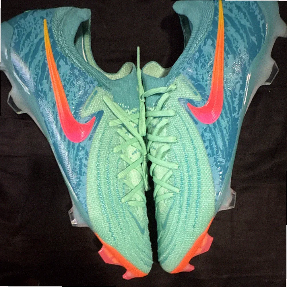 Nike Phantom Low Top Plastic Soccer Cleats Teal Orange Pink Lightweight