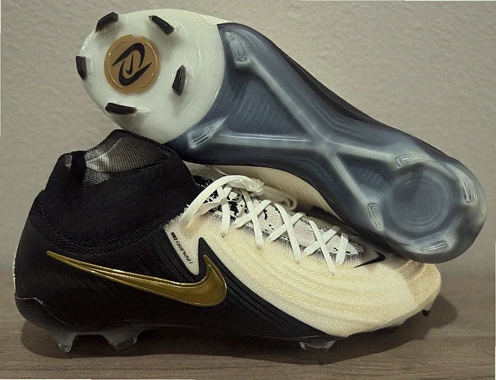 Nike Phantom Luna 2 Elite FG Soccer Cleats Mens 13 White Gold NWOB New