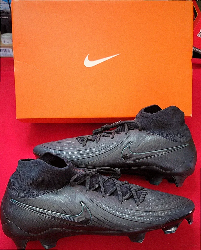 Nike Phantom Luna 2 Pro FG Jungle Black Soccer Cleat FJ2575-002 Men-10 Wom-11.5