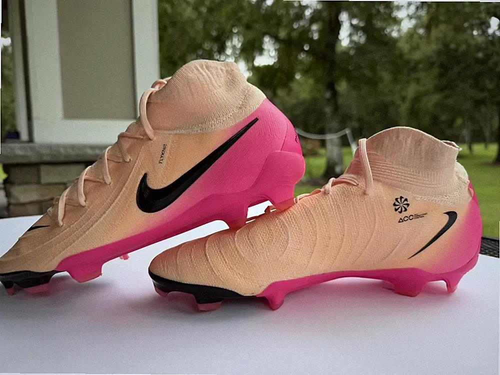 Nike Phantom Luna 2 Pro Men’s 9 Firm-Ground High-Top Soccer Cleats