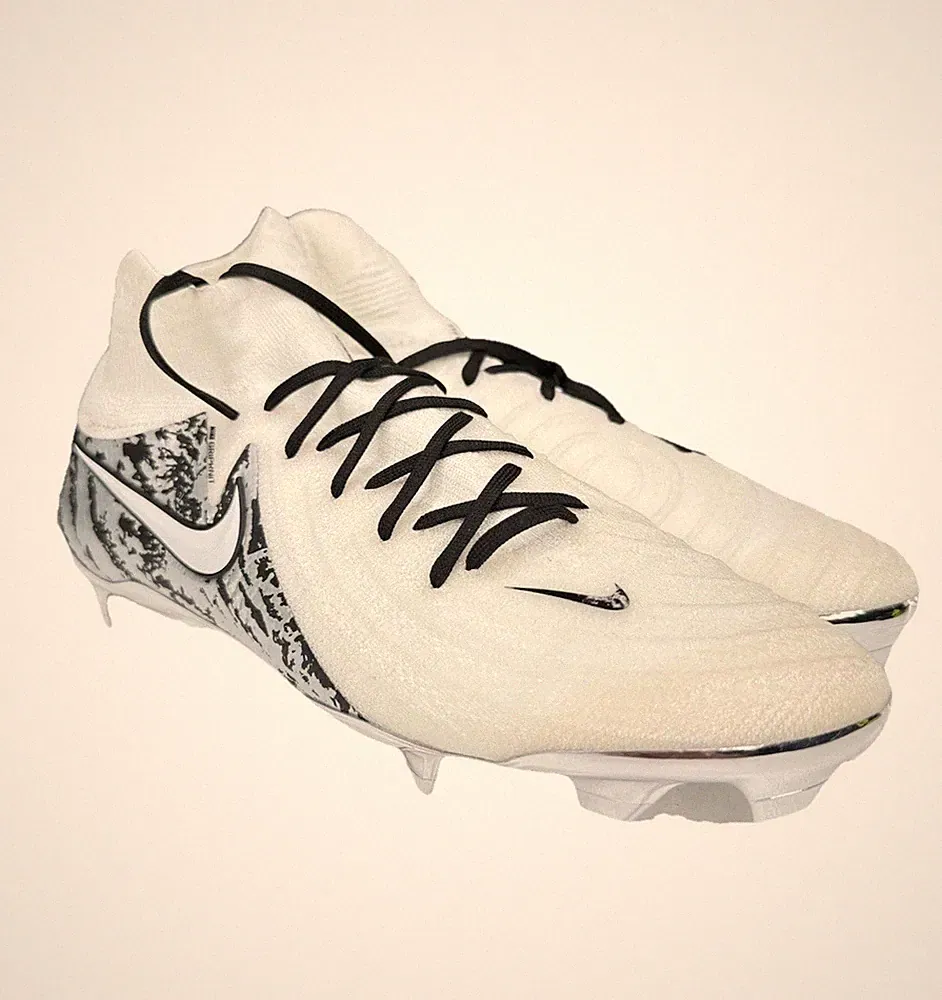 Nike Phantom Luna Elite FG White Black Chrome Soccer Cleats Women’s 8.5 Men 7