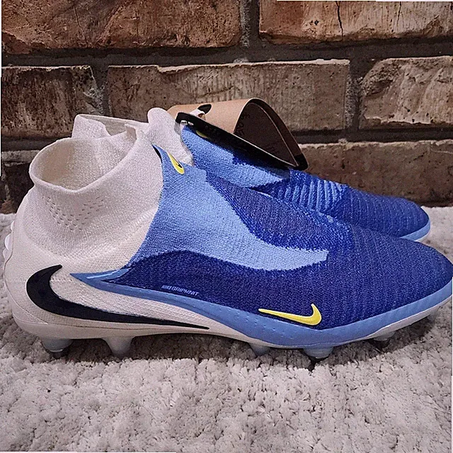Nike Phantom Luna Elite Pro DF SG-Pro Player Edition Football Boots