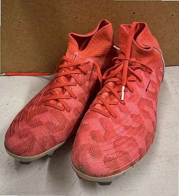 NIKE PHANTOM LUNA FG Soccer Cleats Bright Crimson Women Sz 9.5 FN8405-600