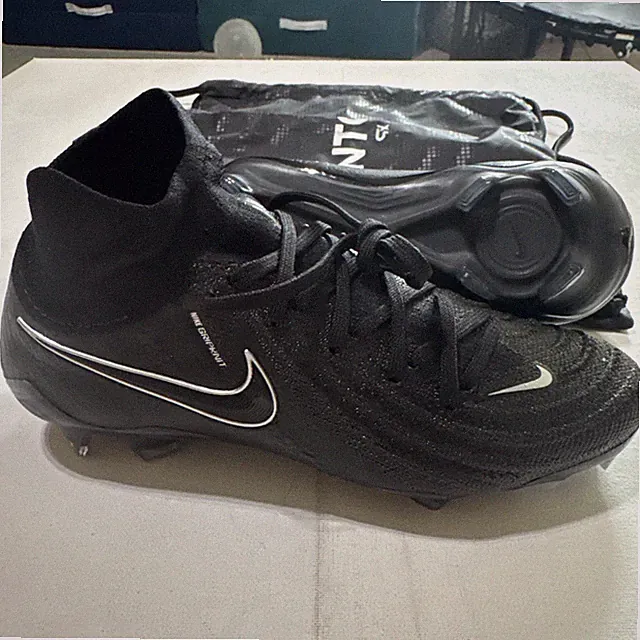 Nike Phantom Luna II Elite FG Soccer Cleats Black Shadow FJ2572-001 Mens Size 4