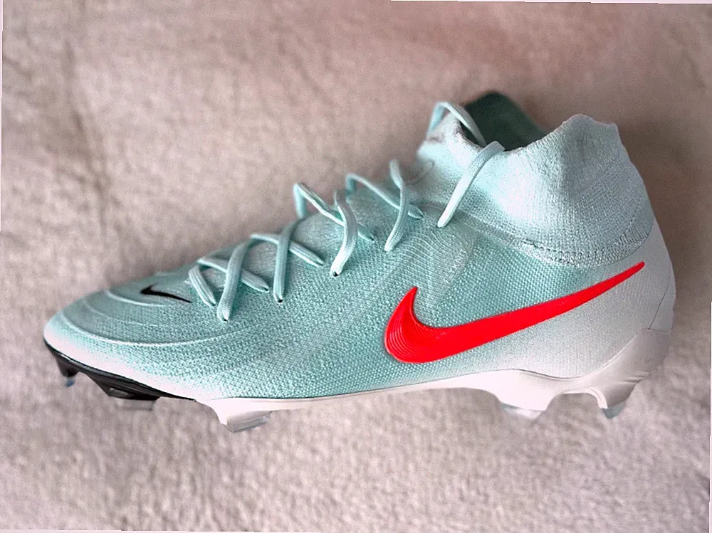 Nike Phantom Luna II Pro FG Soccer Cleats (Mint/Atomic Red) $170 Size 11