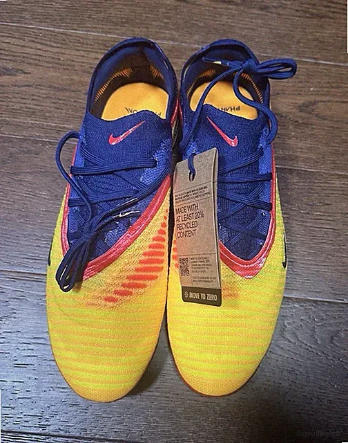 Nike Phantom Men's Soccer Cleats Low Top Lace-Up Plastic Yellow Blue Red