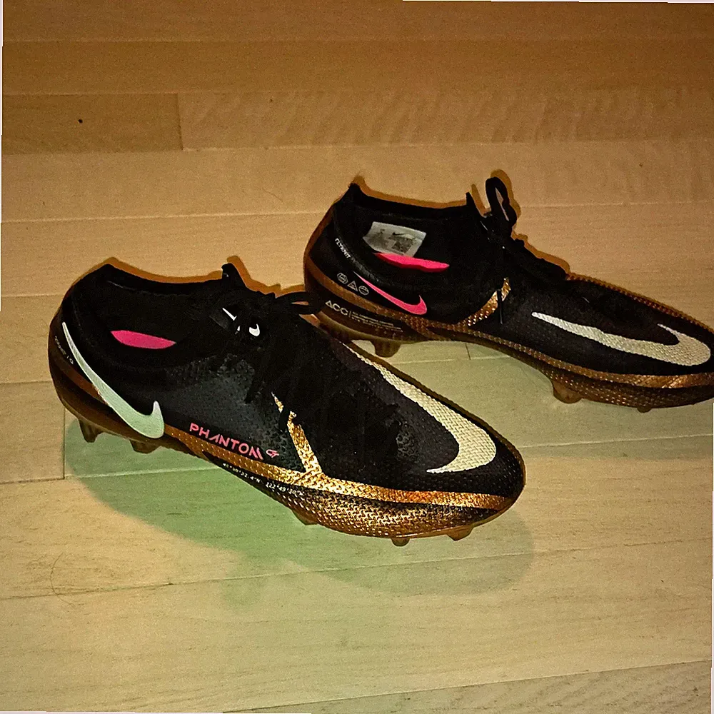 Nike Phantom Size 8 GT Soccer Cleats Black/Gold/Pink/Bronze US 8 Medium (D, M)