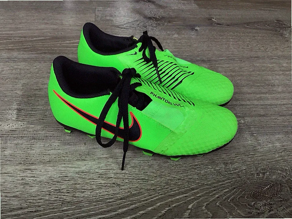 soccer cleats boys