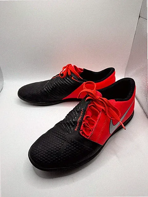 Nike Phantom Venom Club IC Men 8.5 Sneaker Red Black Lace Up Indoor Soccer Shoes