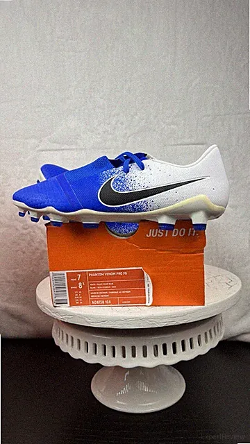 Nike Phantom Venow Pro FG White Black Racer Blue Men’s Size 7 New