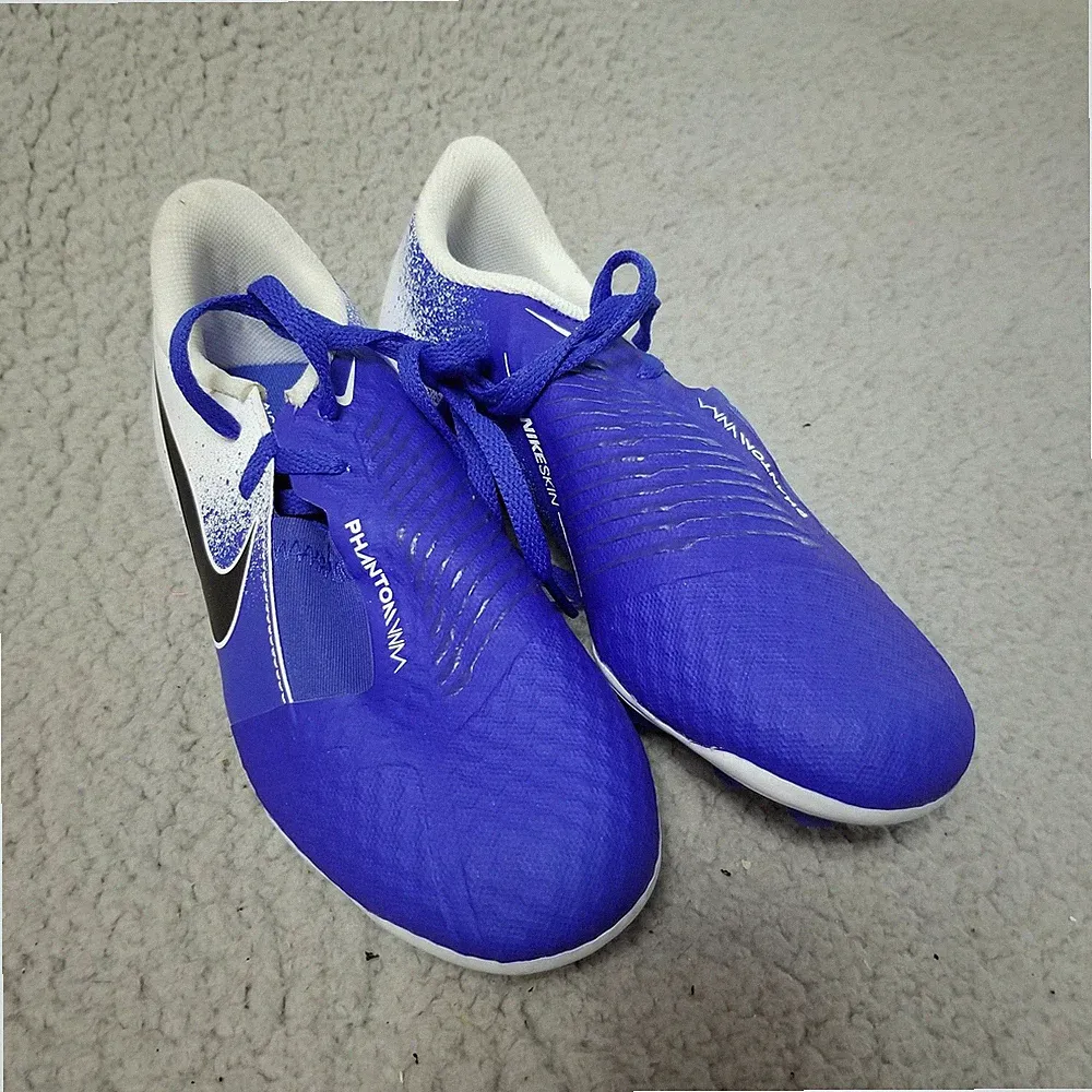 Nike PhantomVNM Soccer Cleats Youth Size 2Y Blue White Firm Ground Kids