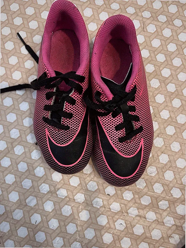 Nike Pink Black Small Kids Soccer Cleats Size 11C