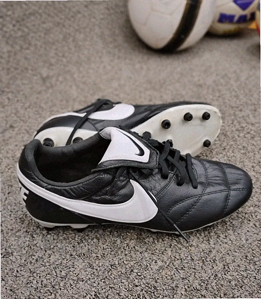 Nike Premier II FG Leather Soccer Cleats Black White Men's Size 8.5 Near Mint