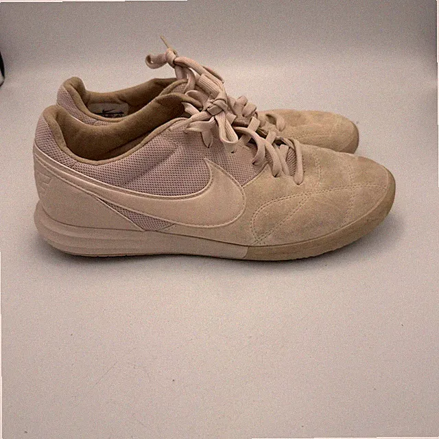 Nike Premier II Sala IC Guava Ice Suede Indoor Soccer Shoes Mens 7.5 Womens 9