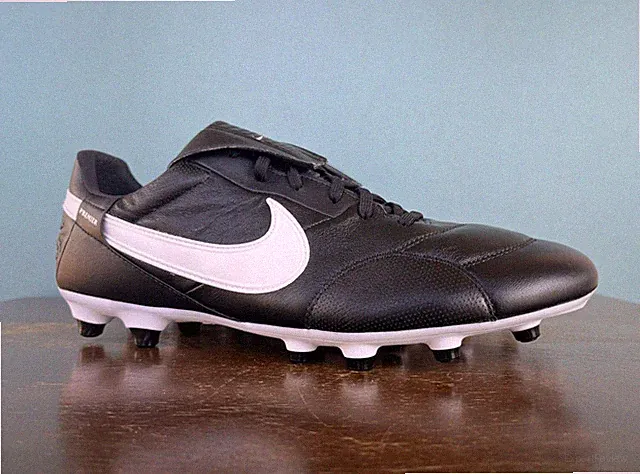 Nike Premier III FG Black Leather Soccer Cleats Men's Size 7.5 (9W) AT5889-010