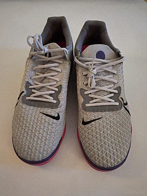 Nike React Gato Indoor Soccer Cleat