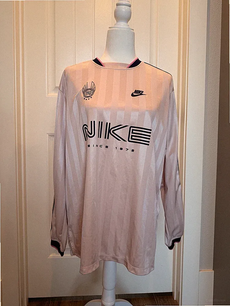 Nike Retro Soccer Jersey Women’s M Pink Since 1972 Long Sleeve Football Shirt