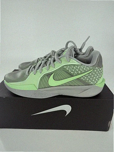 Nike Sabrina 2 LT Smoke Grey/Vapor Green Basketball FQ2174-004 Women's Size 7.5