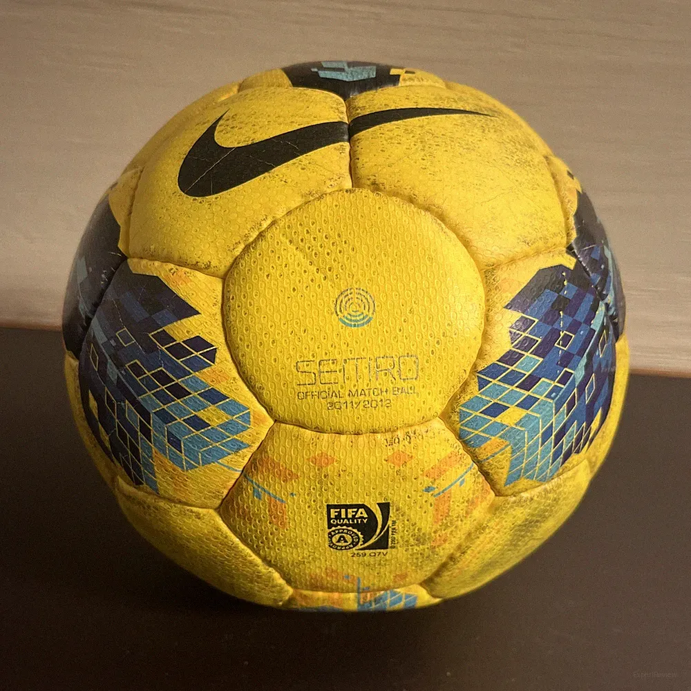 Nike Seitiro Official Match ball 2011/12 Winter Yellow Premier League GAME USED