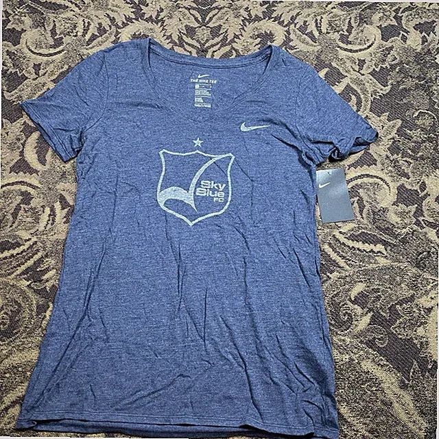 Nike Sky Blue FC Soccer NWSL women's v-neck t-shirt Size Medium New Heather Blue