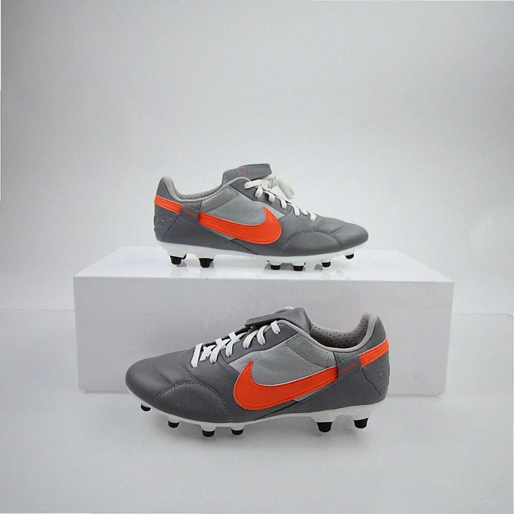 Nike Soccer Cleat Women's Gray New without Box 8.5