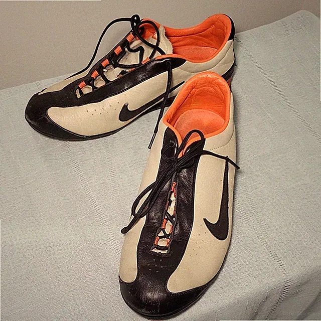 Nike Soccer Cleats Black White Orange Leather US Size 6 3125631