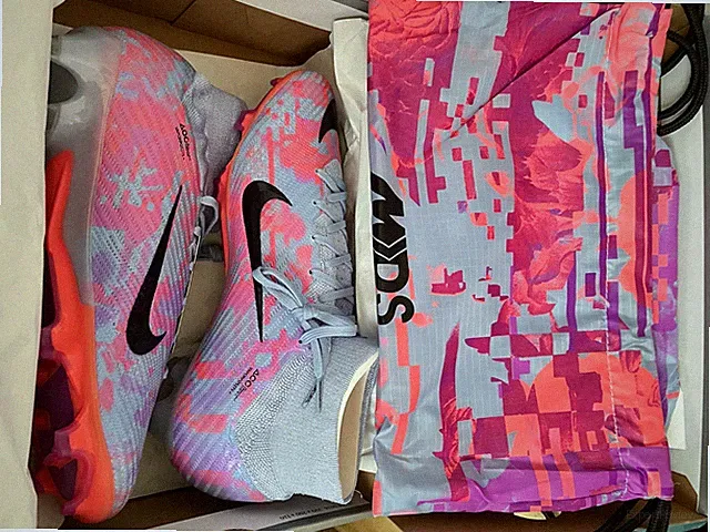 Nike Soccer Cleats Brand New w/ Box
