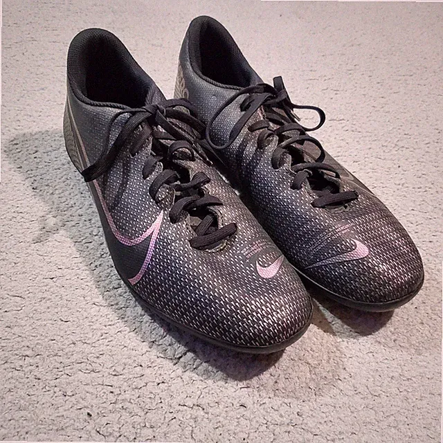 Nike Soccer Cleats Mens 10 Black Mercurial Vapor 13 Club FG Athletic Outdoors