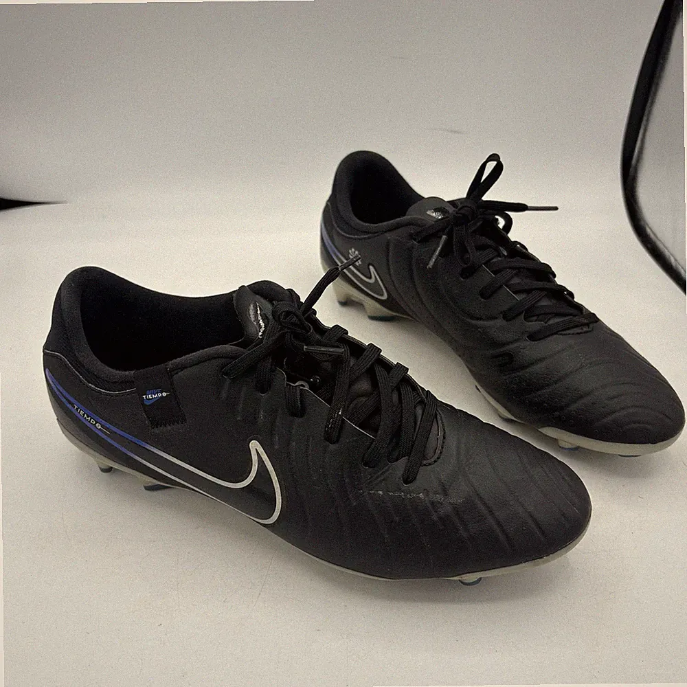 Nike Soccer Cleats Mens Size 8.5 DV4337-040 Legend 10 Academy Black Blue Futbol