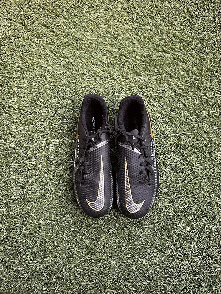 Nike Soccer Cleats Phantom GT Youth 4.5Y Kids Futbol Shoes Black Gold Swoosh