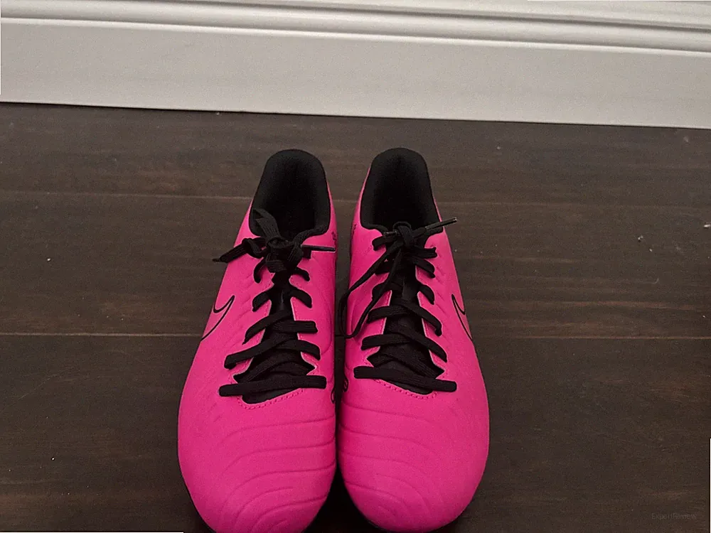 Nike soccer cleats size 6 youth pink girls