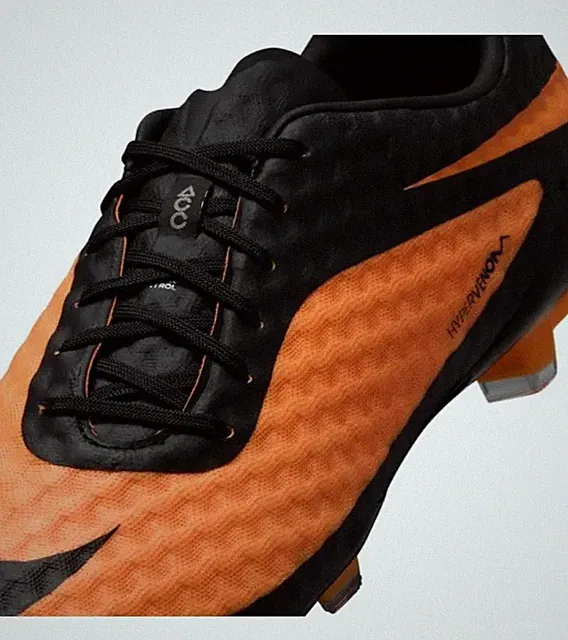 nike soccer cleats size 8.5 mens